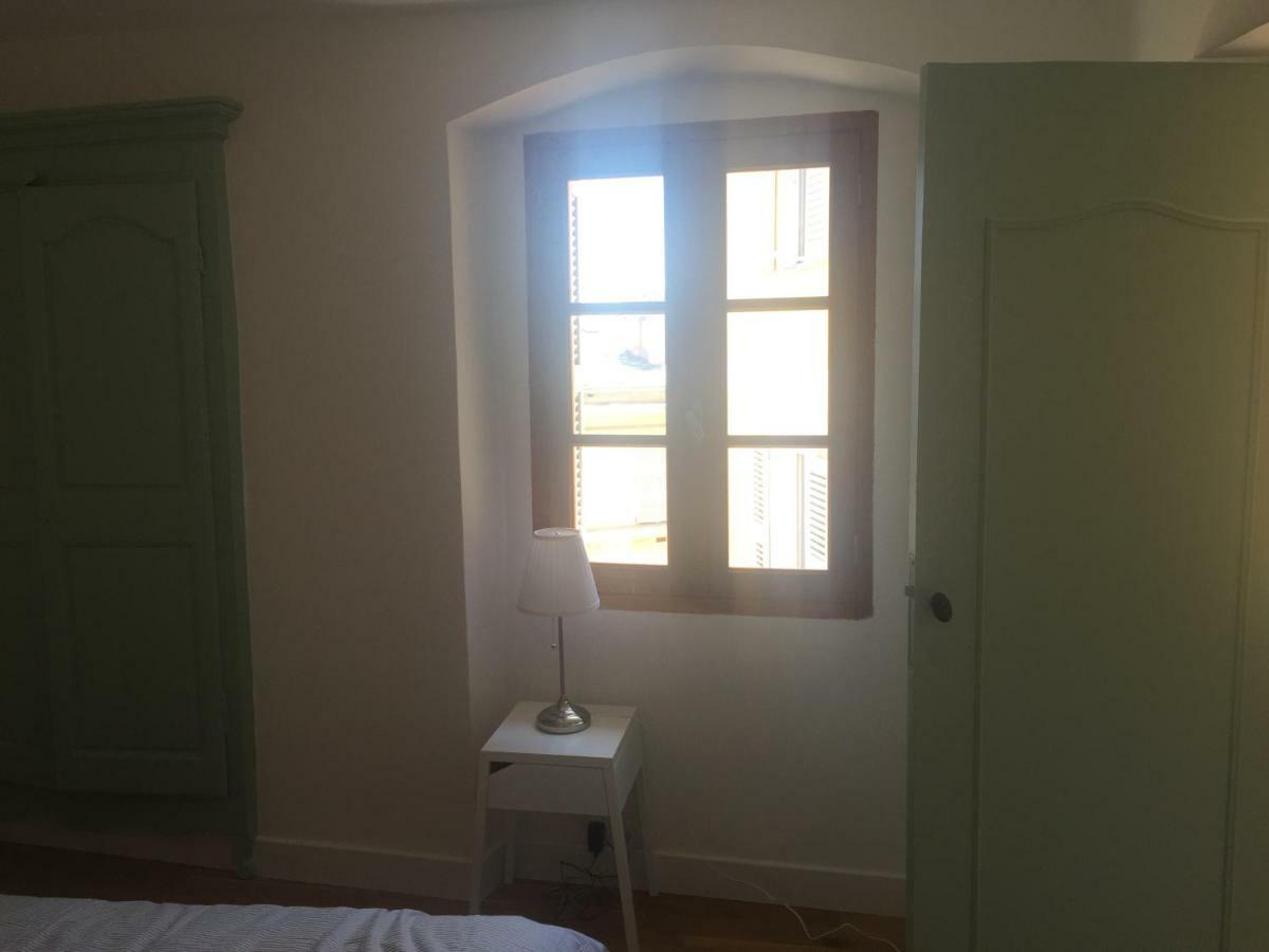 15 Rue Du General Carbuccia Ap *
